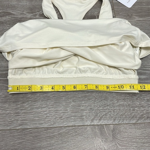 NWT Varley Waldon Racer Back Active Tank Shelf Bra Egret Cream M - Picture 9 of 14